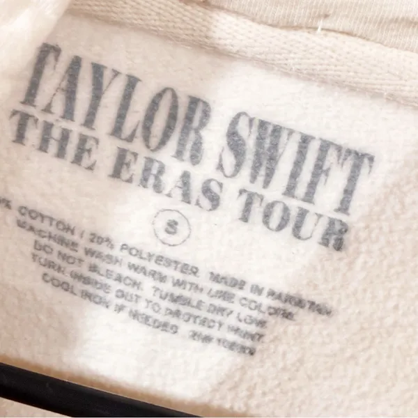 Taylor Swift Eras Tour Hoodie Ivory Small Official Merch Cream Fearless Heart - Image 3