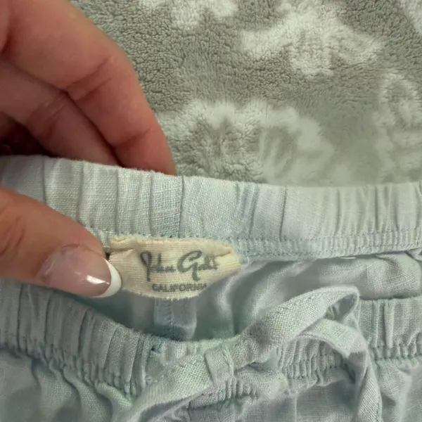 Brandy Melville Linen Shorts Blue - Image 3