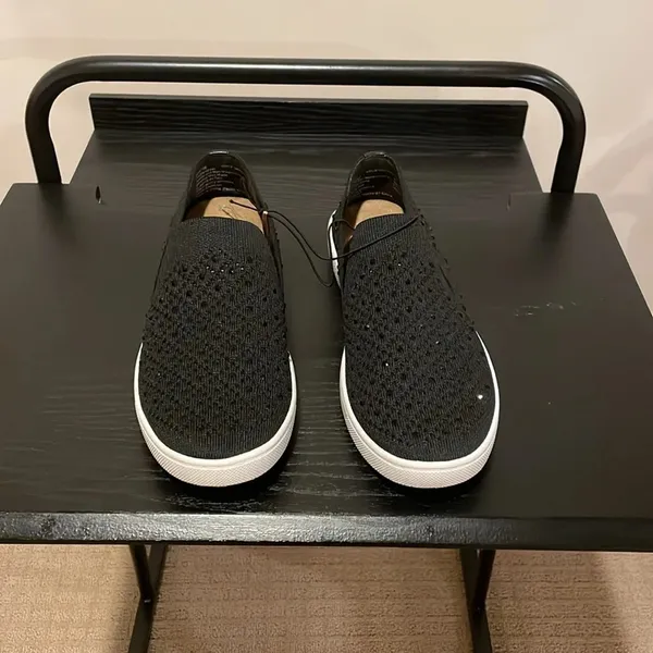 White Mountain slip on shoes - Image 2