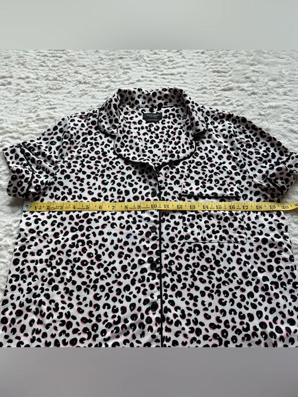 Kate Spade New York Pajama Top S Collared Button Down Leopard Animal Print NWOT - Image 7