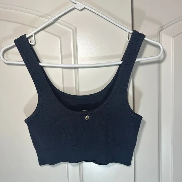 Fabletics Ribbed‎ Seamless Crop Top Women S Gray Scoop Neck Tank Bra Top - Image 2