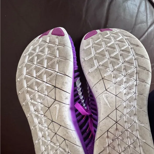 Nike Purple and Pink Flyknit Trainers - Image 4