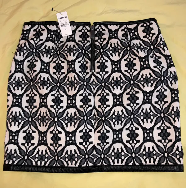 Express Mini Skirt - Image 4