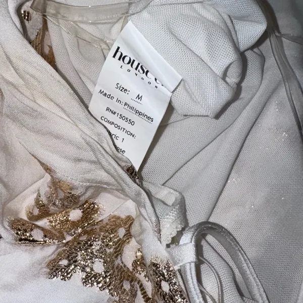 NWOT House of CB Caprina Embroidered Floral Trumpet Gown Sz M - Image 9