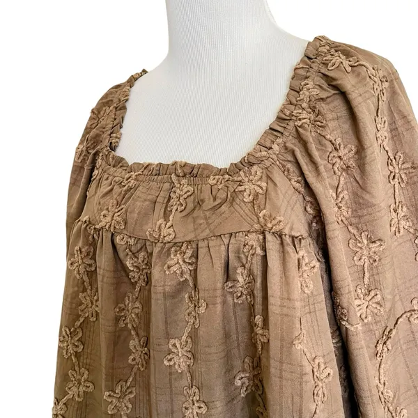 Hayden Women’s Brushed Floral Detailed Puff Sleeve Square Neck Top L - Image 4