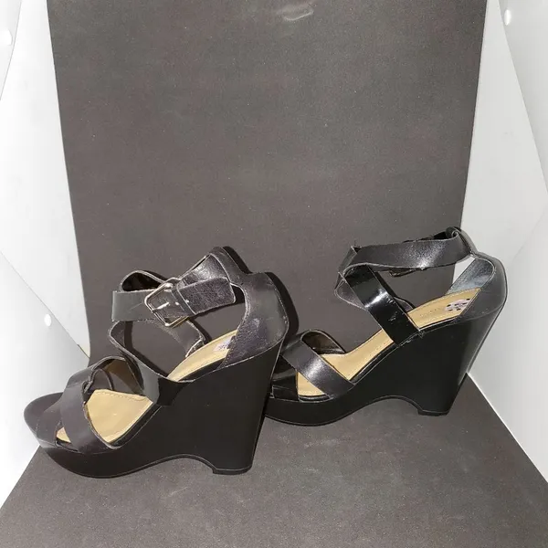 Nine West Neema Black Leather Upper Wedge Heels (8) - Image 5