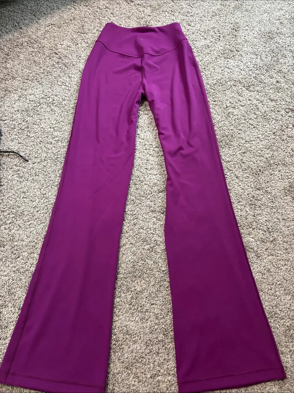 Lululemon Wunder Under SmoothCover High-Rise Bootcut Pant 34" size 6 - Image 3