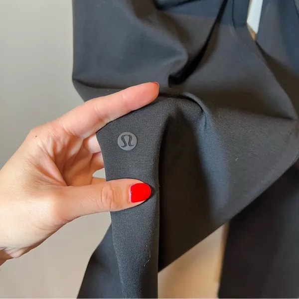 Lululemon Women’s Black On The Move‎ Pants Women’s 6 - Image 8
