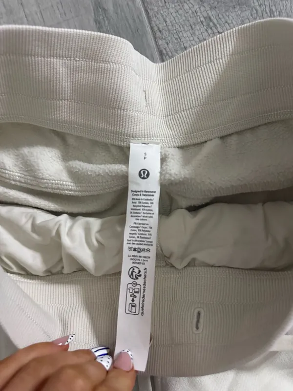 Lululemon Sweatpants Scuba High-Rise - Image 2