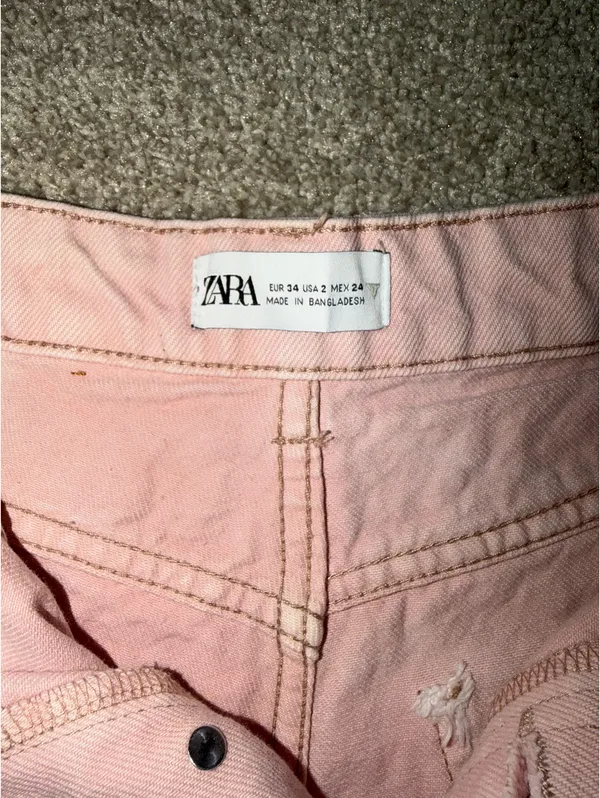 ZARA Light Pink High-Waisted Shorts - Image 4