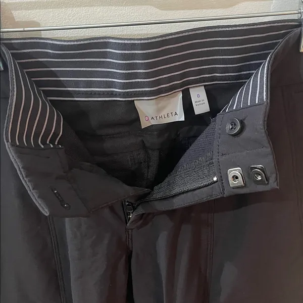 Athleta sz 0 elastic waist zip button up black track cargo pant - Image 4