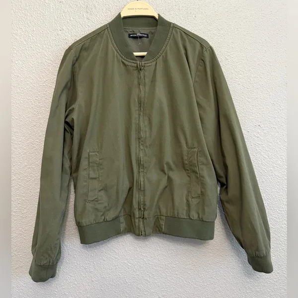 Brandy Melville Bomber Zip Up‎ Jacket Size Large in Green - Image 2
