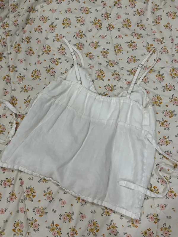 Basic White Brandy Melville V-Neck Tank Top - Image 3