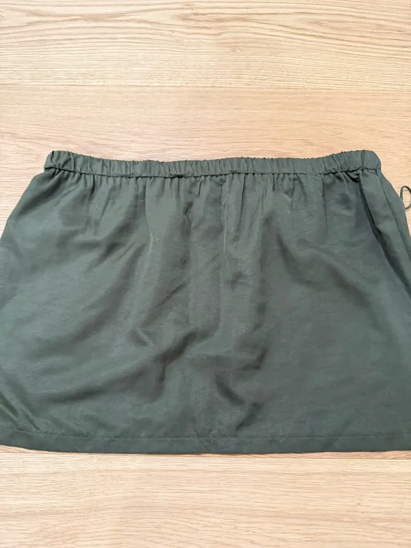 edikted cargo mini skirt with drawstring - Image 4