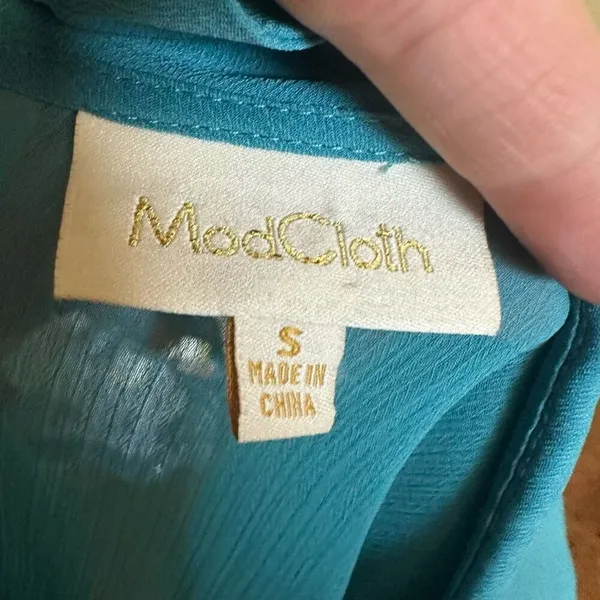 ModCloth green semi sheer Peter Pan collar feminine top - Image 3