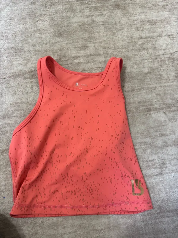 Buffbunny aurora tank size small - Image 2