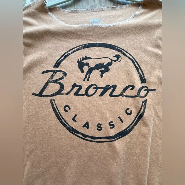 Ford Bronco Classic Brown Crop Top Tan Size XL - Image 2