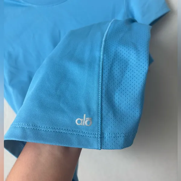 Alo Coolfit Athletic Tshirt blue Size Small - Image 4