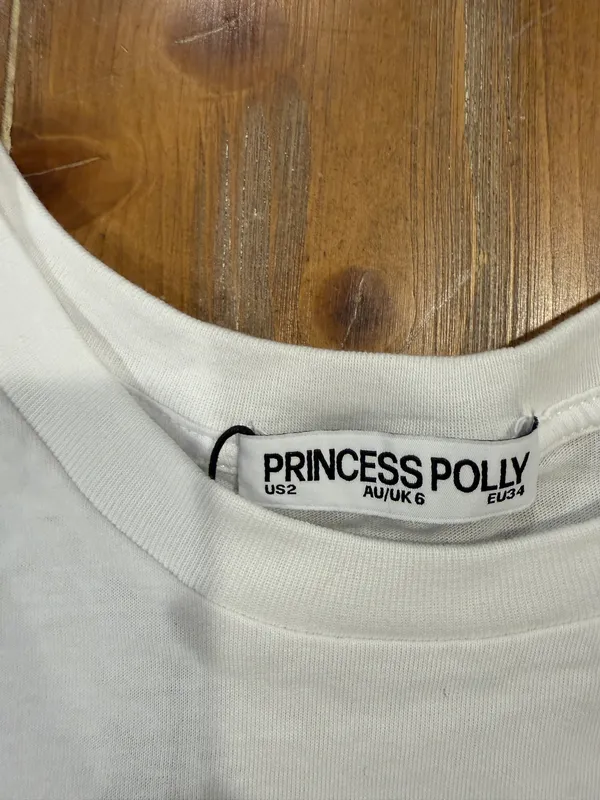 Princess Polly Lower Impact Italy Love Cropped Baby Tee Women's US Size 2 NWT - Image 4