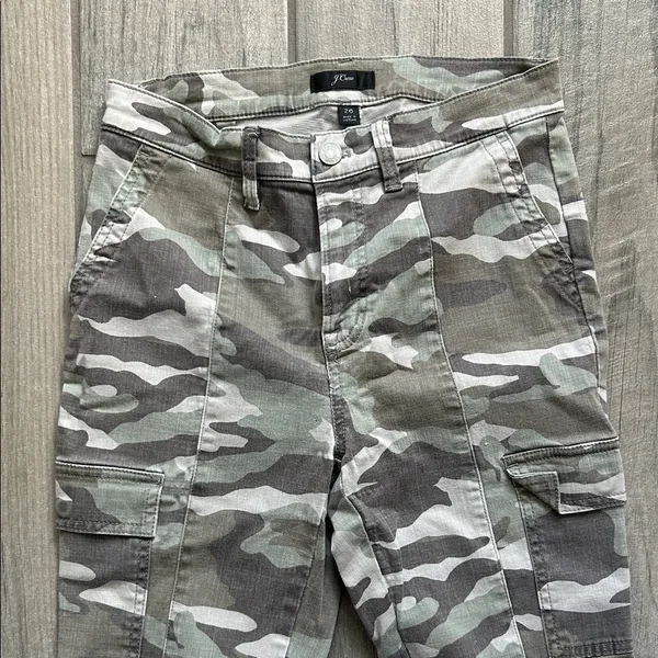 J. Crew Camouflage Pants in Green and Gray - Image 3