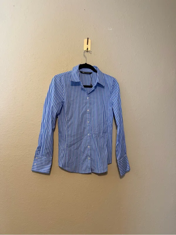 Zara Fitted Poplin Style Button Down Long Sleeve Pin Stripe Shirt Women’s Size M - Image 2