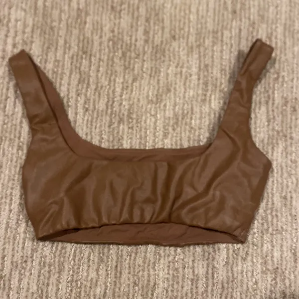 Skims brown sports bra - Image 2