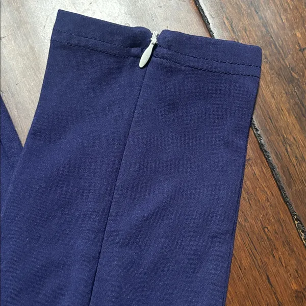 HUE lighter Navy Leggings brand new - Image 5