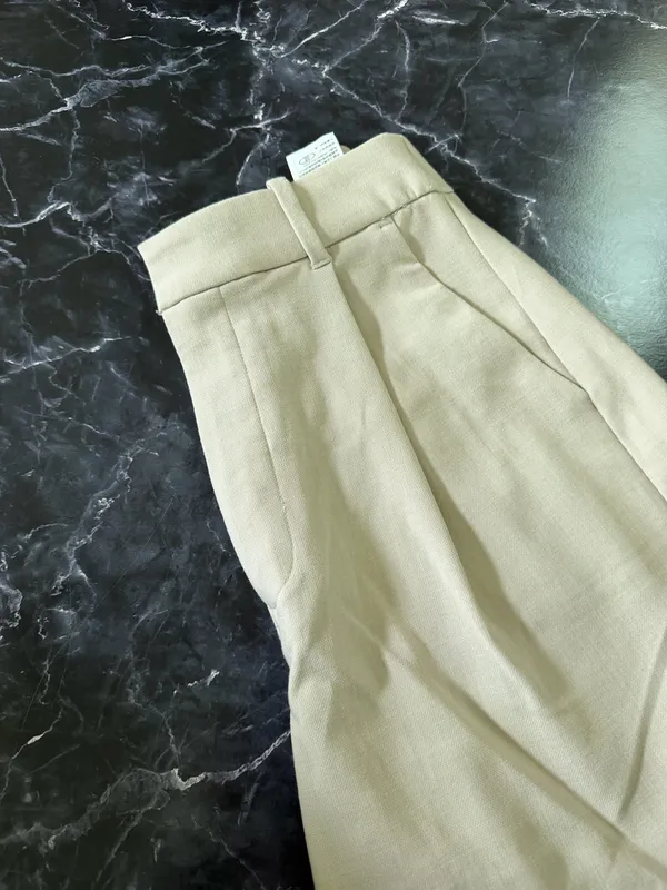 Abercrombie trouser shorts - Image 5
