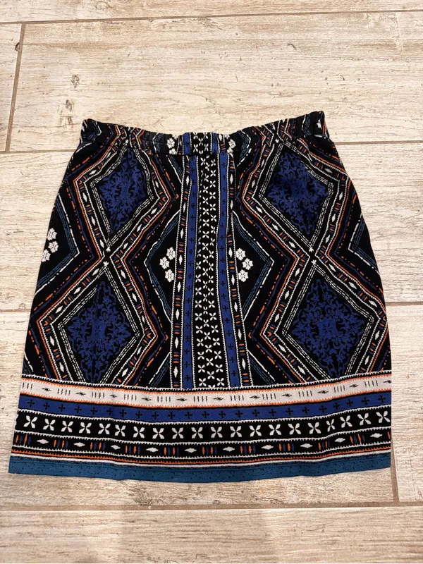 Skies Are Blue Printed Geometric Mini Skirt - Image 4