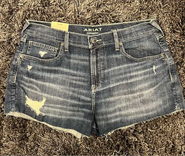 🌺NWT ARIAT HAVEN 3IN DENIM SHORTS SIZE 33🌺 - Image 2