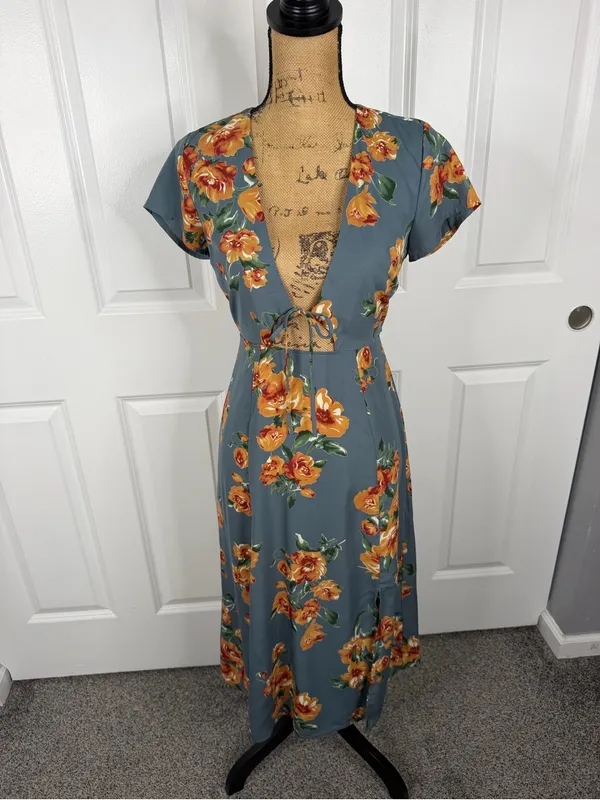 Lulus Floral Cutout Tie Front Midi Dress Blue Orange Sz S NWOT - Image 2