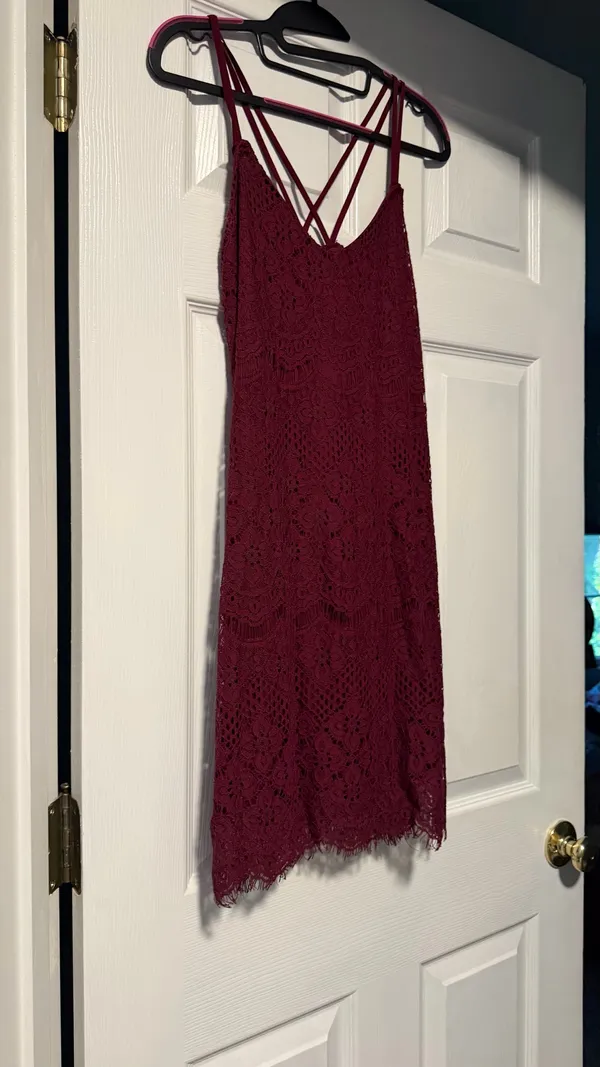Women's Burgundy Lace Strappy Dress miami small - Image 3