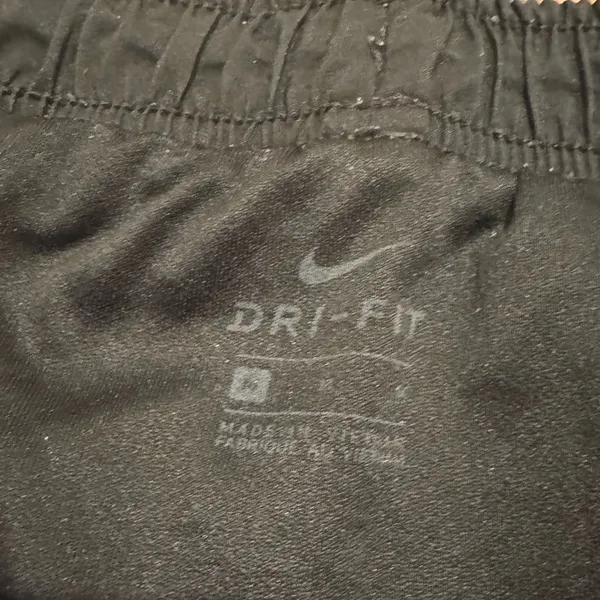 Nike black dri-fit lined shorts size med - Image 3