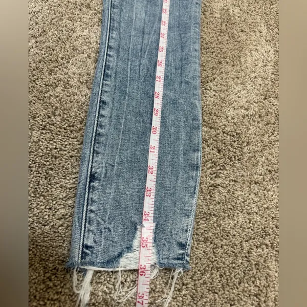 Abercrombie & Fitch High Rise Light Blue Jeans - Image 10
