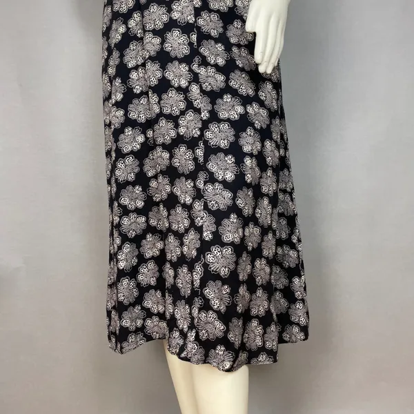Vintage 90s Slip‎ Dress Women Sleeveless Retro Black White Floral Rayon Summer - Image 5
