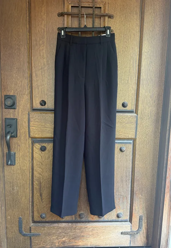 Aritzia Effortless Pant Black Wide Leg , Supper High Rise, Length Full Size 4 - Image 2