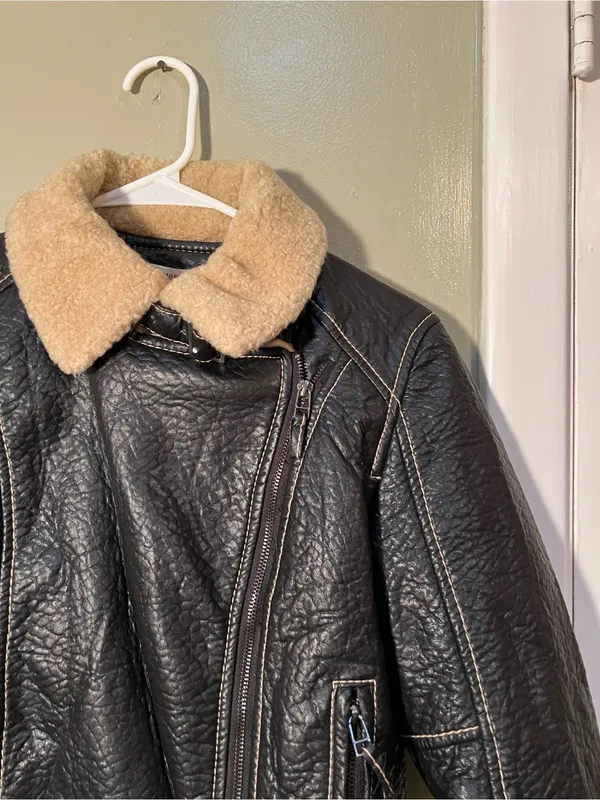 Studio M Women’s Size XS Faux Leather Jacket Black Sherpa Textured Wool Trim - Image 6