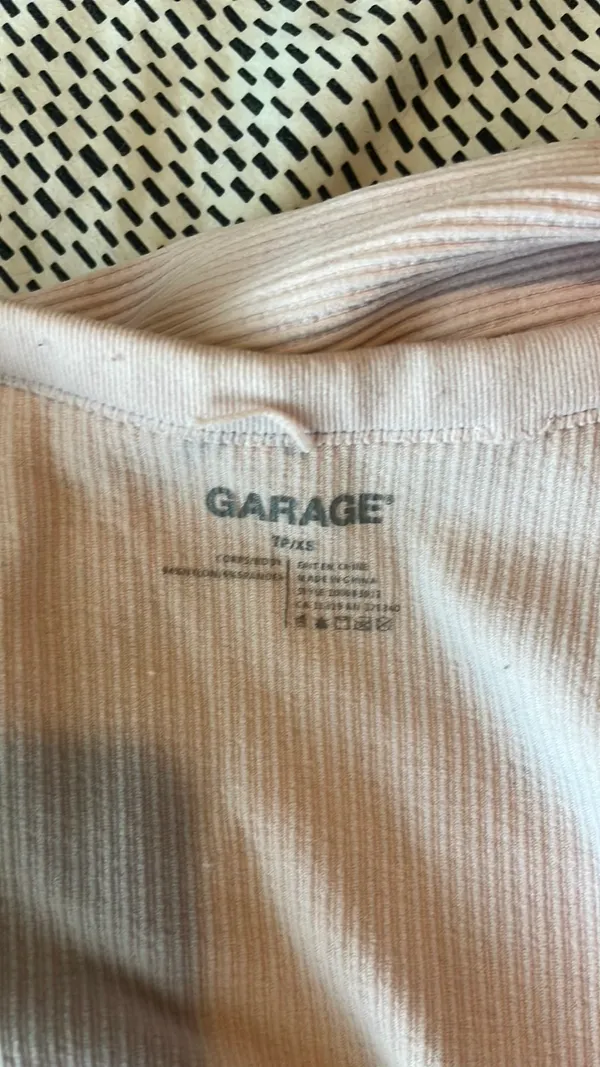 Garage Top - Image 4