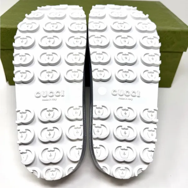Gucci Interlocking G Platform Slide Silver Glitter - Image 6
