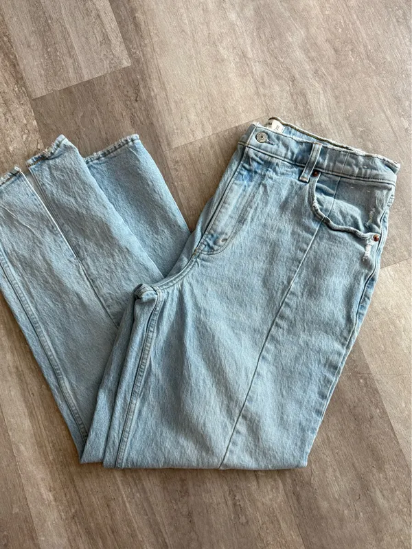 Abercrombie Jeans 90’s Straight Ultra High-Rise - Image 2