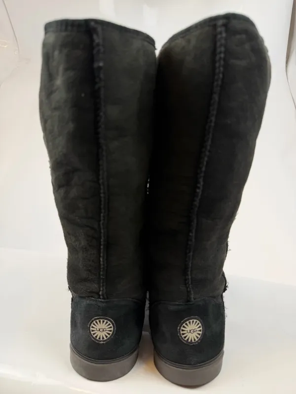 UGG Black Tall Cap Toe‎ Boots Women's 9.5 Shearling Winter - Image 5