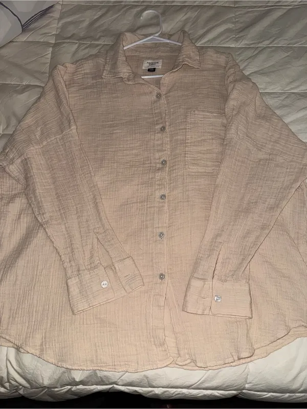 American Eagle Outfitters Cream Long-Sleeve Button-Down Shirt - Image 4