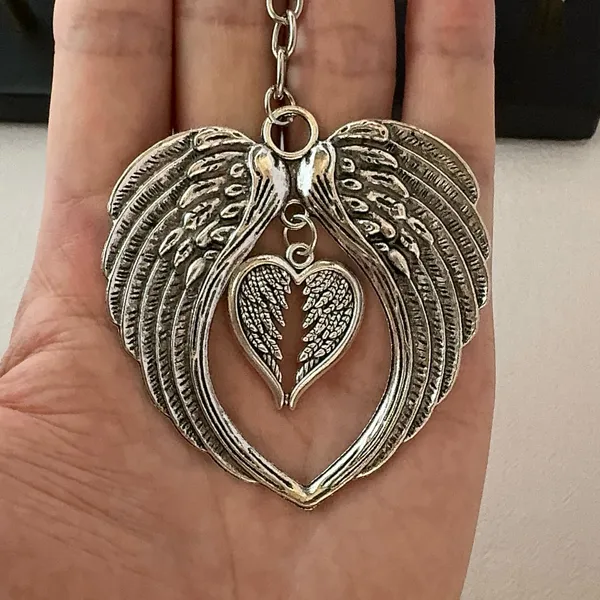 Angel Wings Keychain Charm for Men Women Car Keychain Key Ring Bag Charm - Image 4