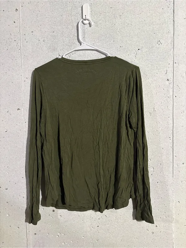 Aeropostale Seriously Soft Perfect V Long Sleeve Tee | Size: Large - Image 2