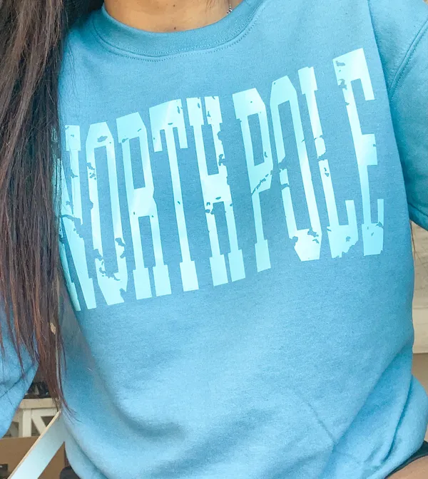 North pole crewneck - Image 5