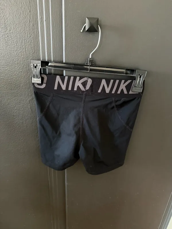Nike pro shorts - Image 2
