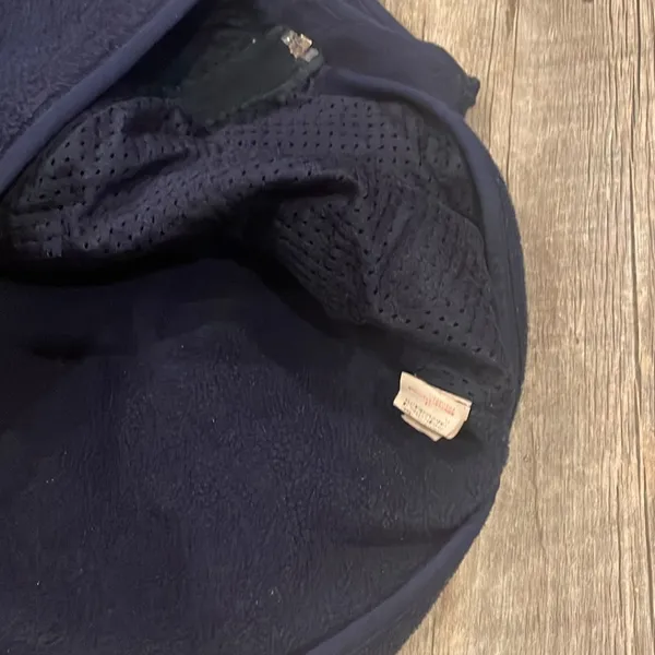 Vintage Patagonia women’s navy blue fleece vest - Image 5