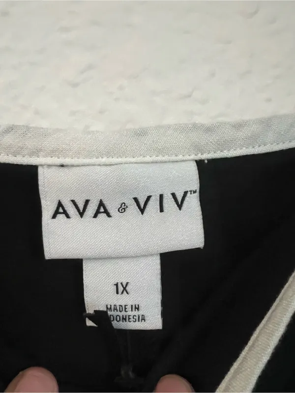 Ava & Viv Dress - Image 3
