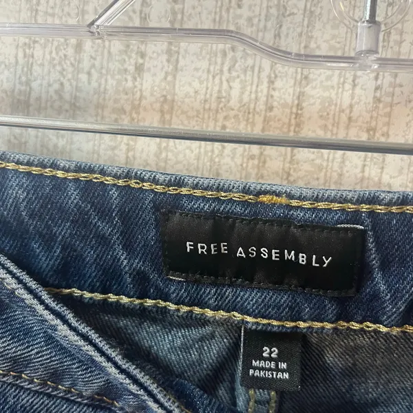 Free Assembly Super High Rise‎ Straight Leg Jeans Size 22 - Image 7