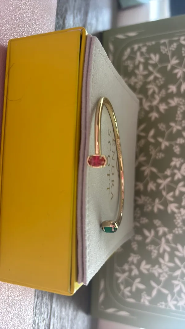 Kendra Scott Cuff Bracelet Gold - Image 6
